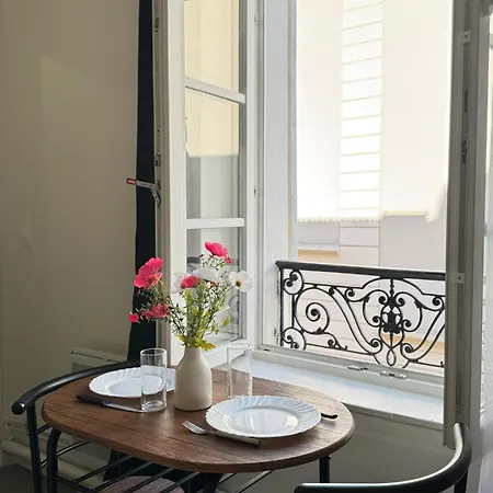 B2 - Centre-ville - Proche Disneyland Apartman *